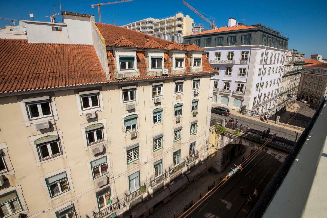 A Captivating Apartment Close To River Tagus In Lisboa Eksteriør bilde